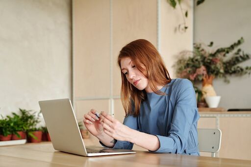 A woman Discovering the Top Ways to Test for Substance Use at Home